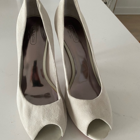 Coach suede heels brand new - Picture 3 of 5